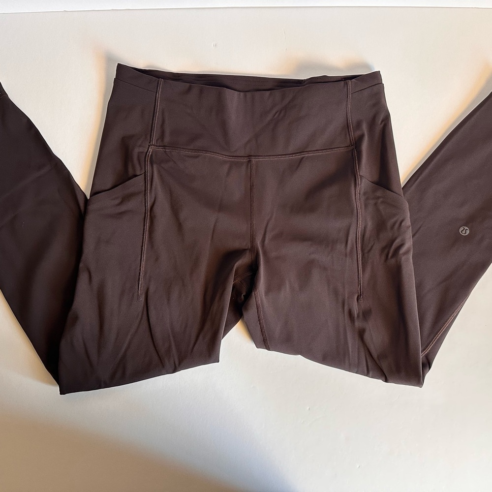 lululemon athletica Swift Speed 25” Leggings w/ Pockets in Sequoia. Size 12 - Picture 2 of 6